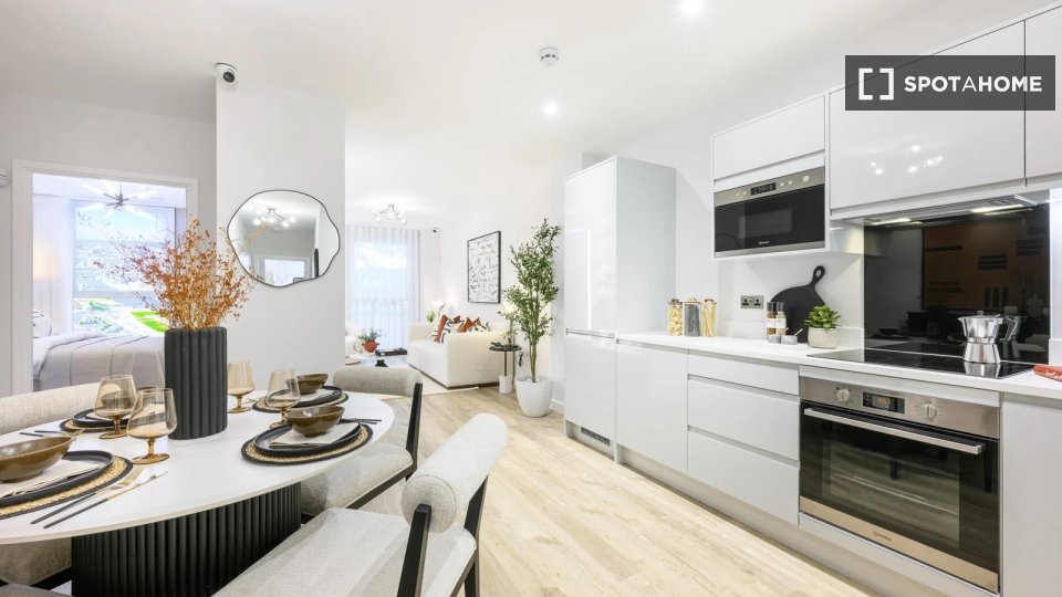 Apartment London, 3 beds, 103m² — photo 12