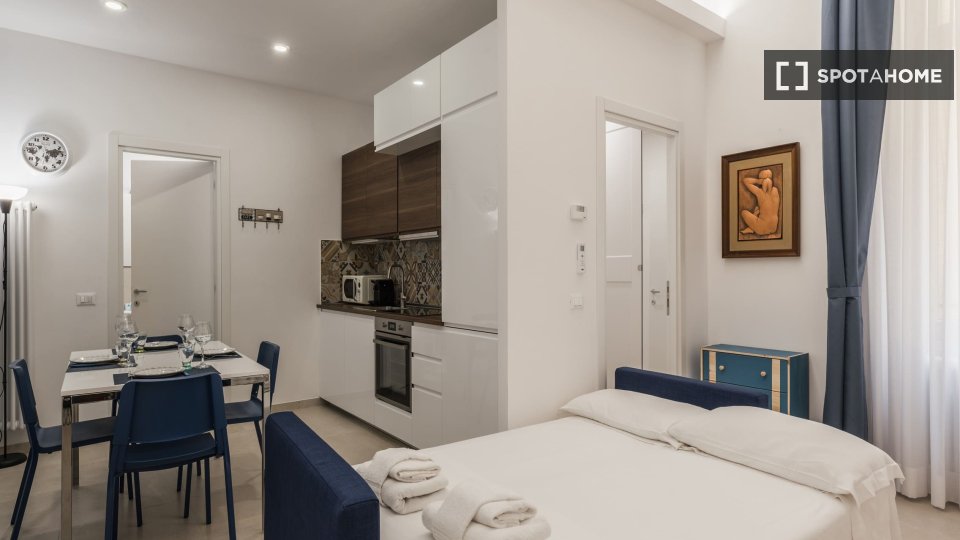 Apartment Rome, 2 beds — photo 19