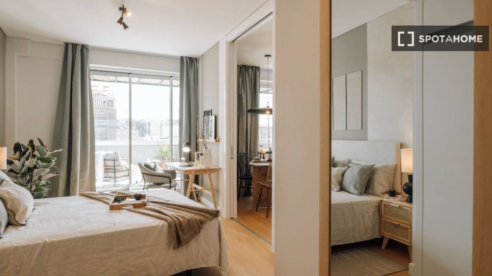 Apartment Lisbon, 1 bed — photo 17