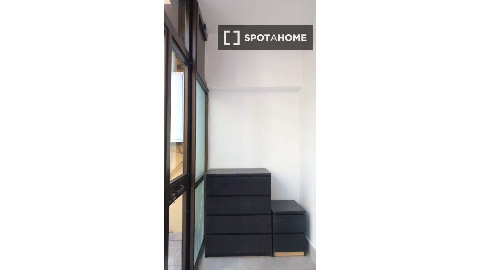 Double room Rome, 3 beds, 75m² — photo 34