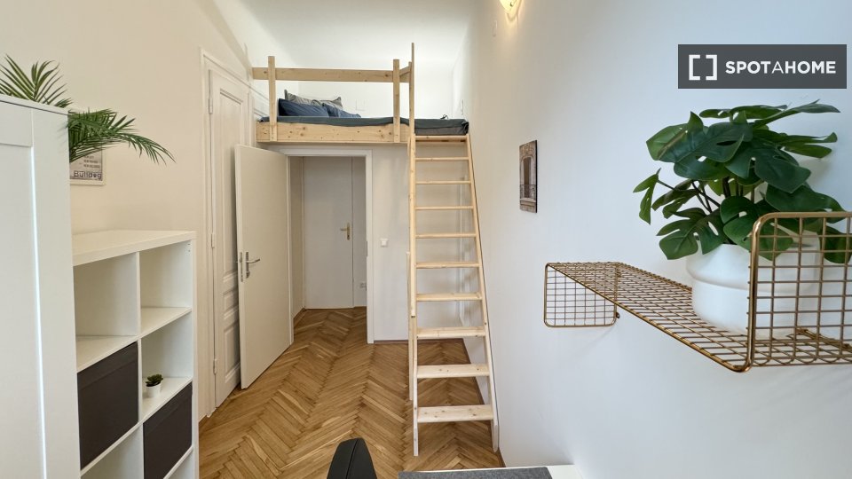 Double room Vienna, 4 beds, 65m² — photo 10