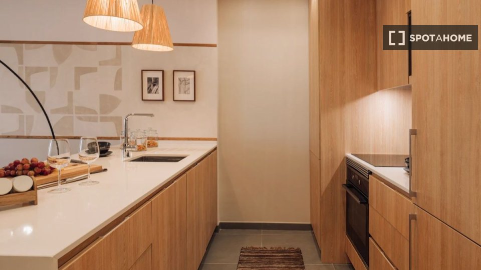 Apartment Lisbon, 1 bed — photo 12