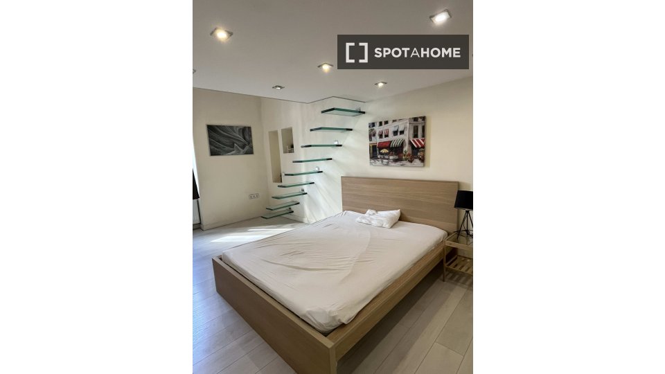 Apartment Budapest, 2 beds, 70m² — photo 8