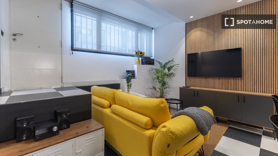Apartment Madrid, 1 bed, 55m² — photo 19