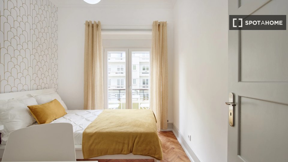 Double room Lisbon, 7 beds — photo 1