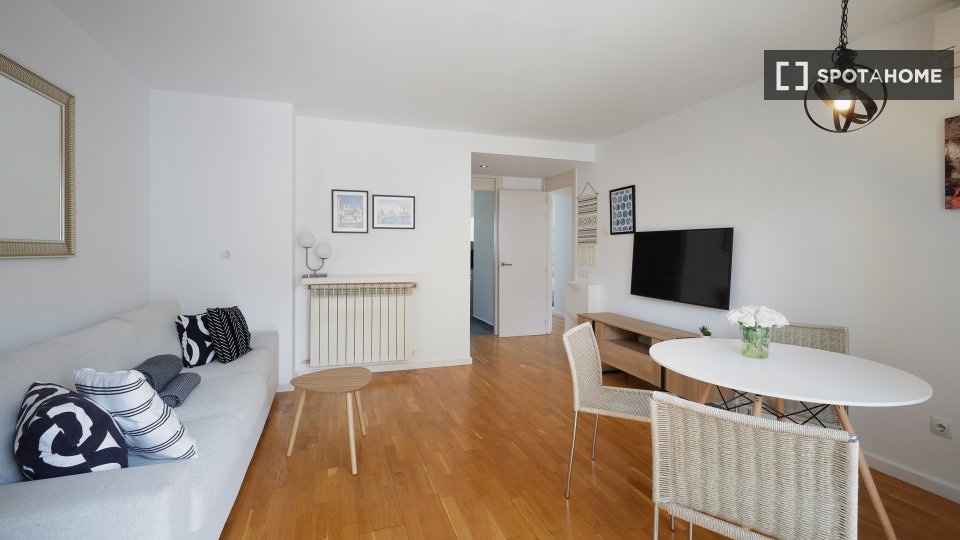 Apartment Barcelona, 2 beds, 75m² — photo 13