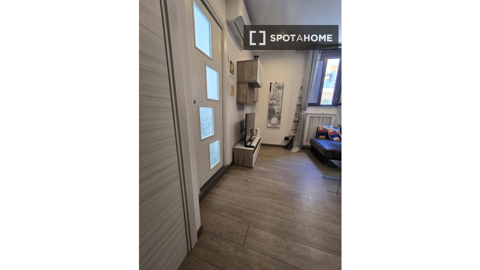Apartment Rome, 1 bed, 47m² — photo 9