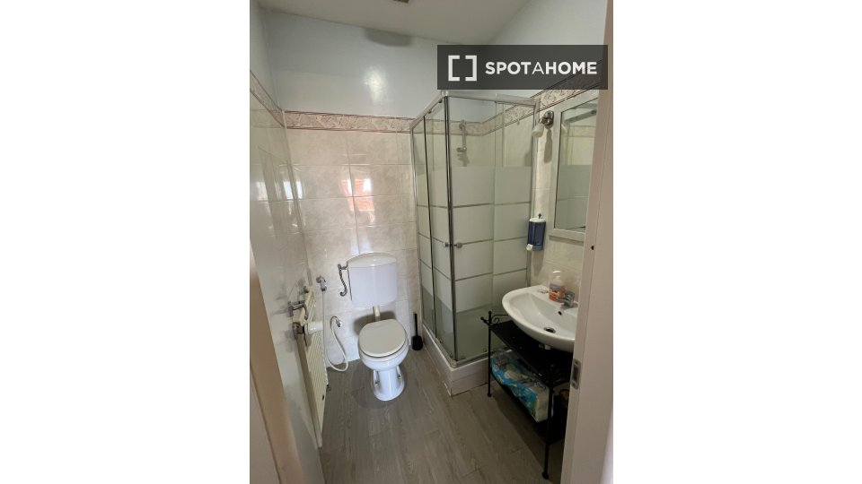 Double room Rome, 3 beds — photo 33