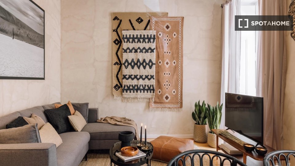 Apartment Lisbon, 1 bed, 75m² — photo 16