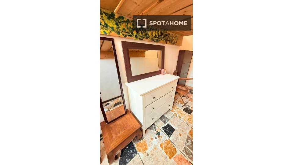 Double room Rome, 4 beds, 120m² — photo 36