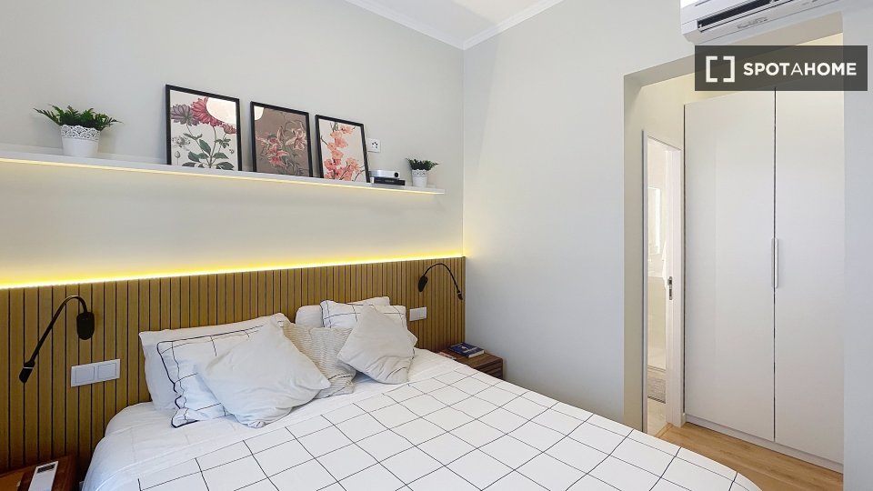 Apartment Lisbon, 2 beds, 82m² — photo 7