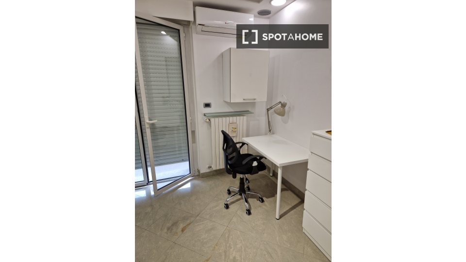 Chambre double Turin, 5 chambres, 136m² — photo 13