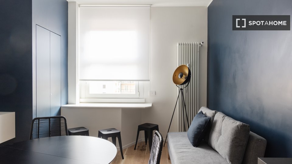Apartment Milan, 1 bed, 48m² — photo 1