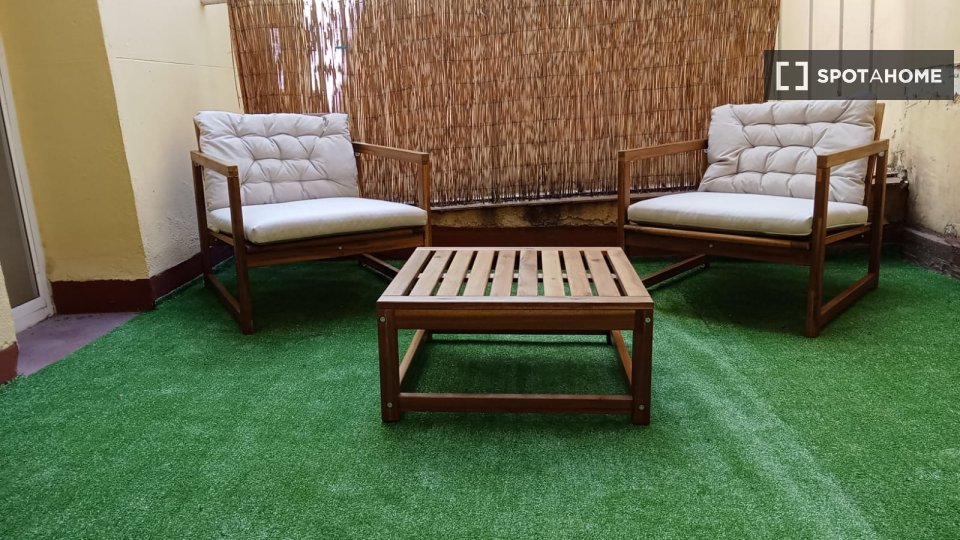 Double room Madrid, 8 beds, 200m² — photo 28