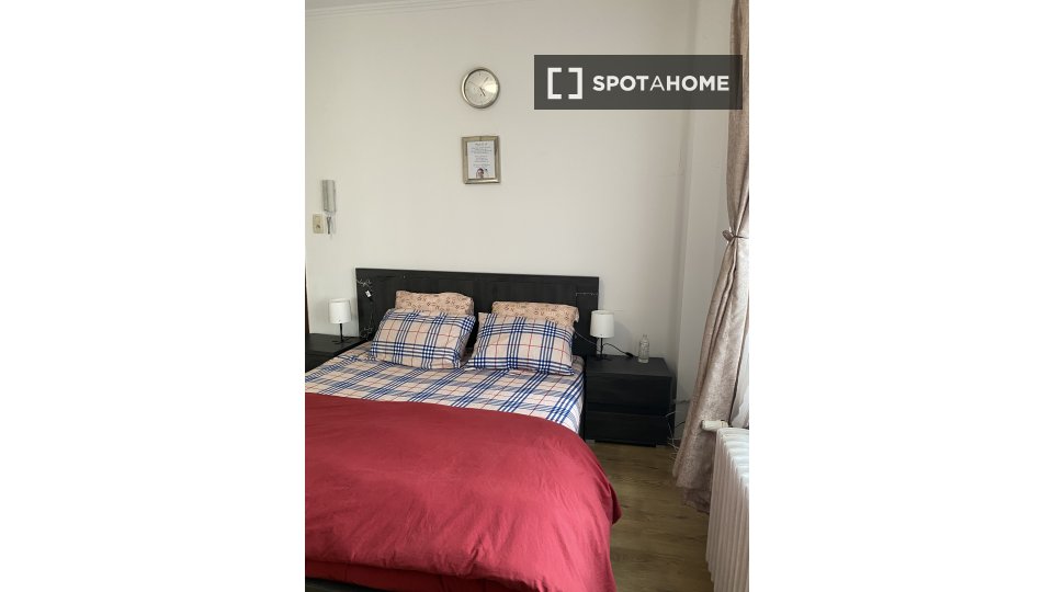 Double room Brussels, 1 bed — photo 19
