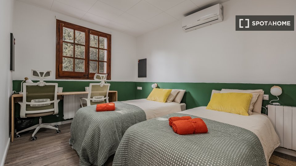 Double room Barcelona, 6 beds, 227m² — photo 62