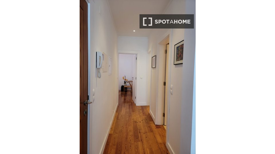 Apartment mono Lisbon, 61m² — photo 8