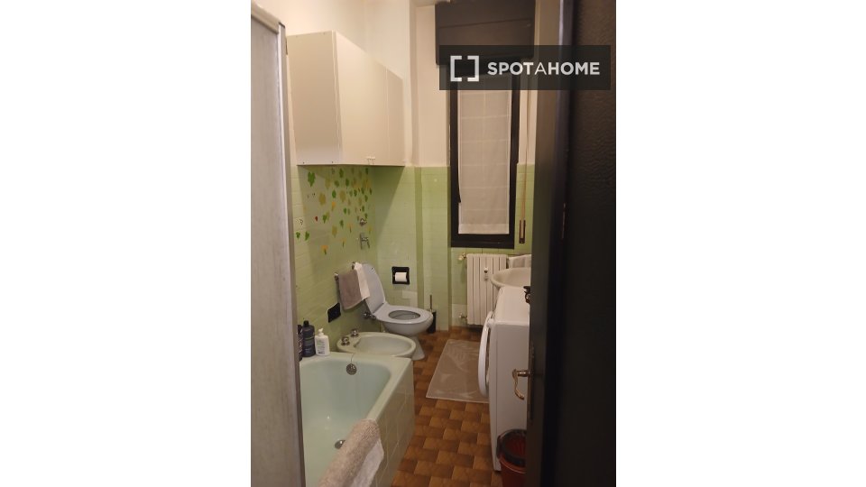 Double room Milan, 1 bed, 16m² — photo 8