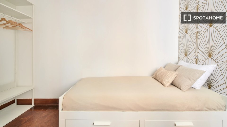 Double room Lisbon, 7 beds — photo 12