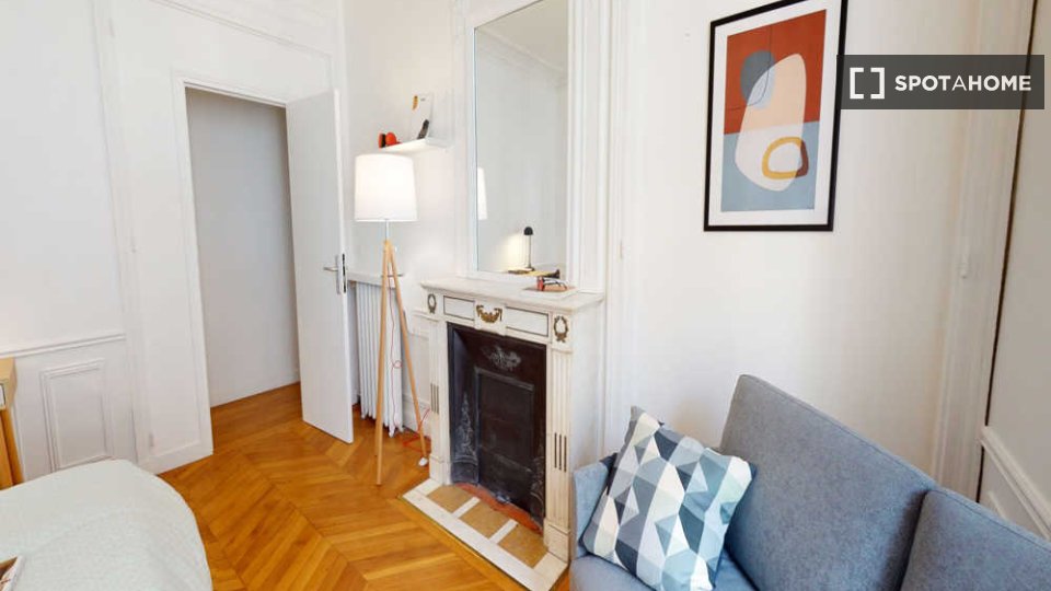 Double room Paris, 6 beds, 130m² — photo 10