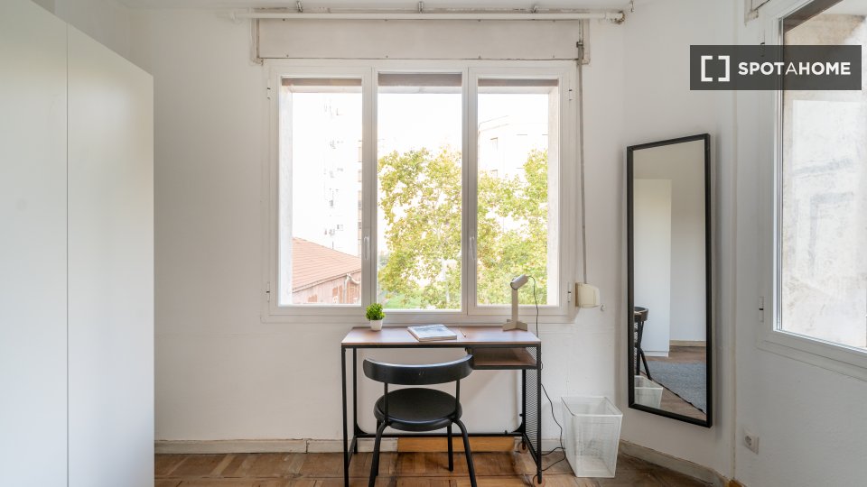 Double room Madrid, 11 beds — photo 10