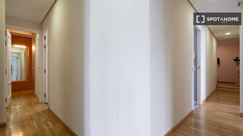 Double room Madrid, 7 beds — photo 64