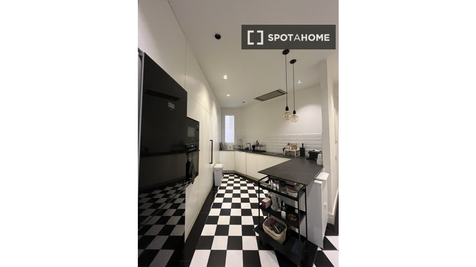 Double room Barcelona, 2 beds, 120m² — photo 7