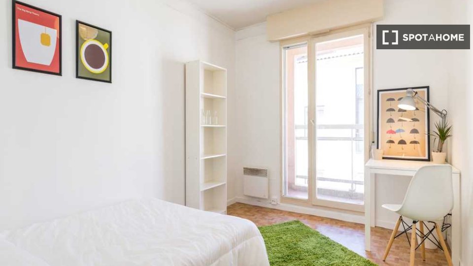 Double room Lyon, 5 beds, 100m² — photo 10