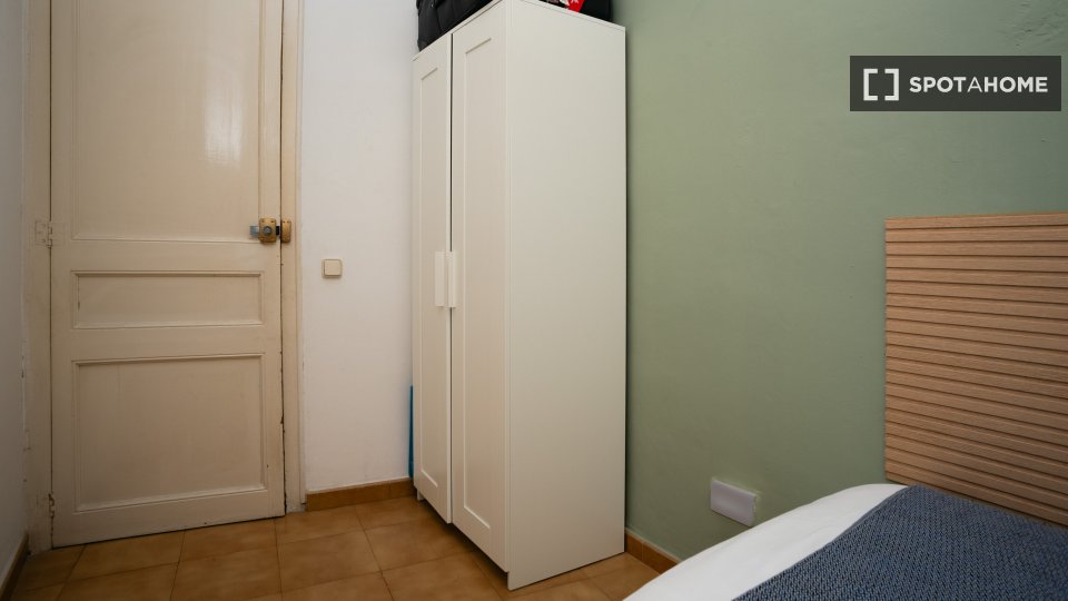 Double room Barcelona, 5 beds, 160m² — photo 5