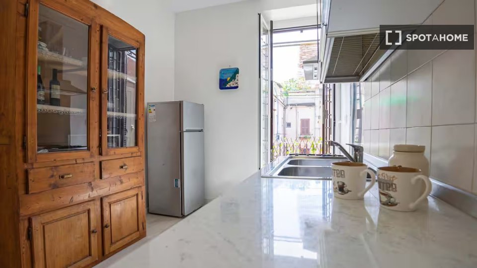 Apartment Rome, 1 bed — photo 8