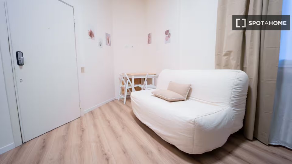 Apartment Milan, 1 bed — photo 14