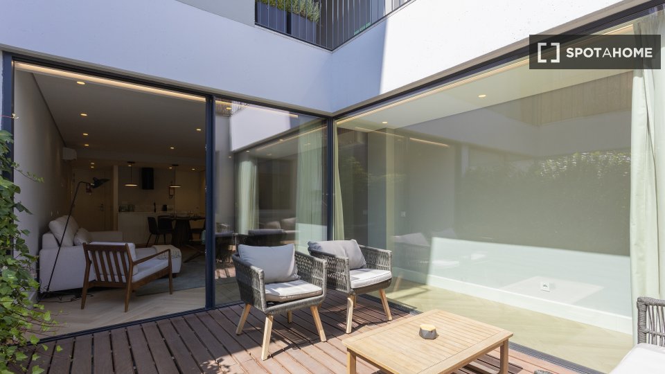 Apartment Porto, 2 beds, 246m² — photo 6