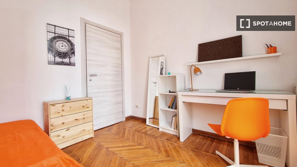 Double room Milan, 4 beds — photo 7