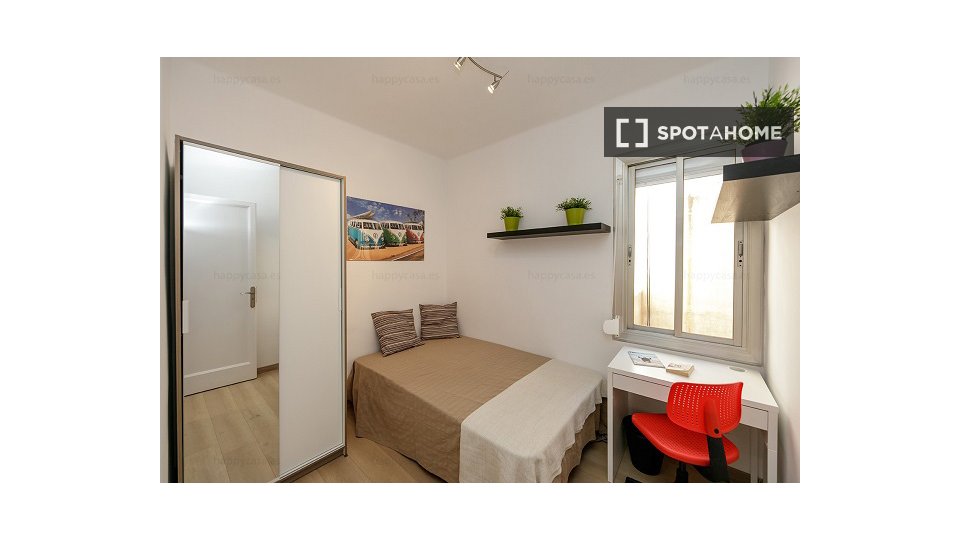 Double room Barcelona, 10 beds — photo 23