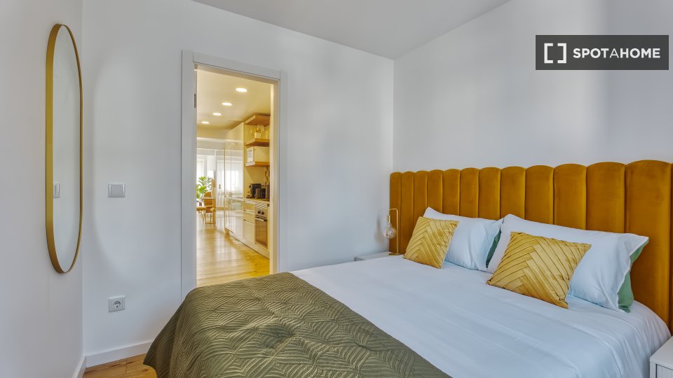 Apartment Lisbon, 1 bed, 51m² — photo 12