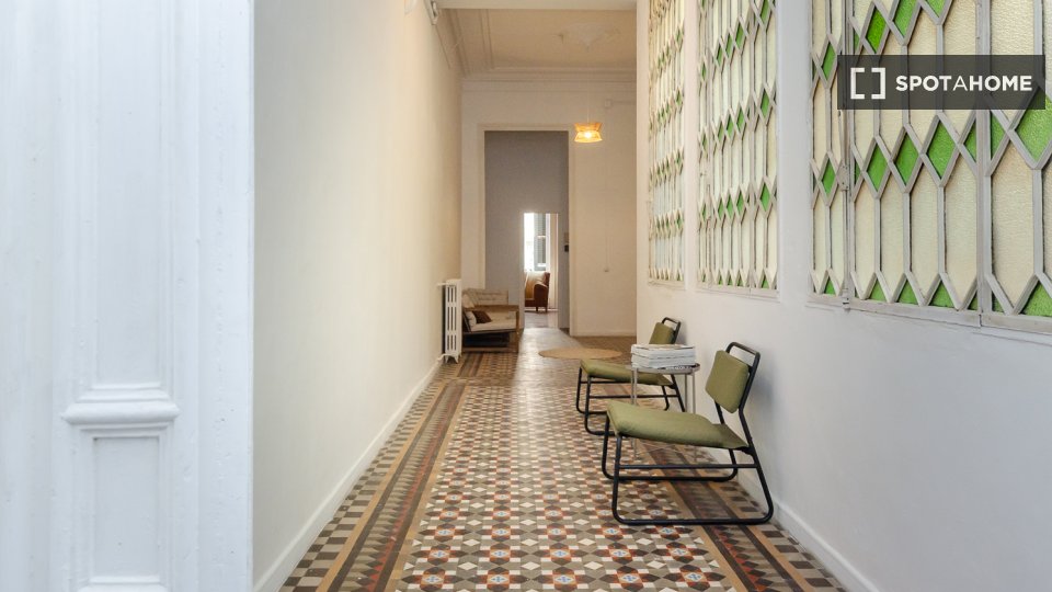 Double room Barcelona, 10 beds, 252m² — photo 4