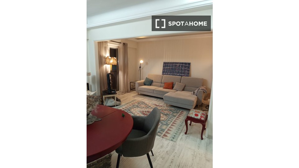 Double room Lisbon, 3 beds, 120m² — photo 7