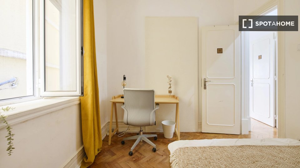 Double room Lisbon, 10 beds — photo 12