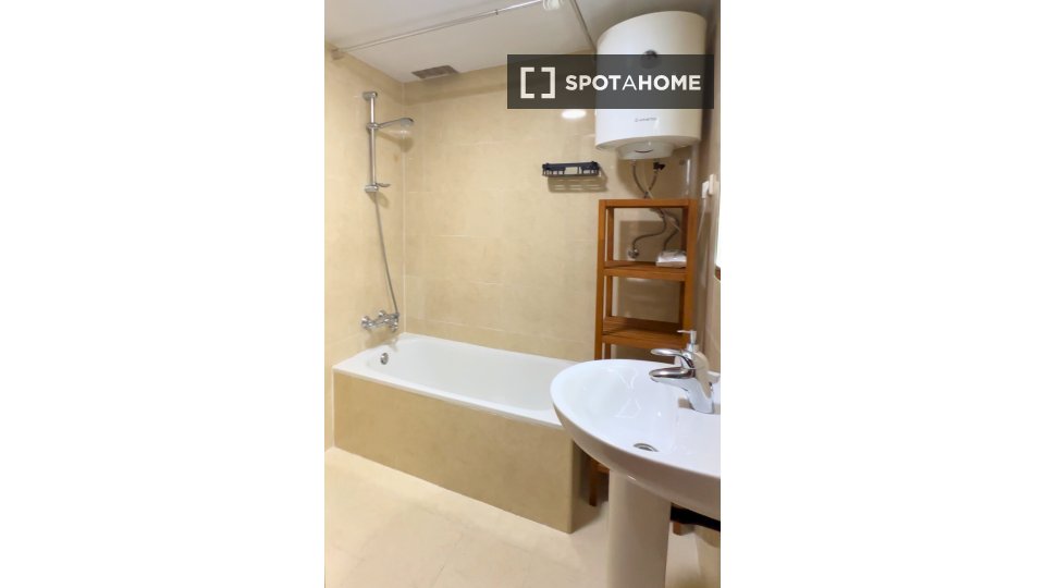 Apartment Madrid, 2 beds, 80m² — photo 6