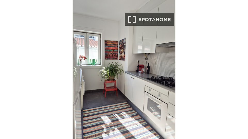 Apartment mono Lisbon, 61m² — photo 31
