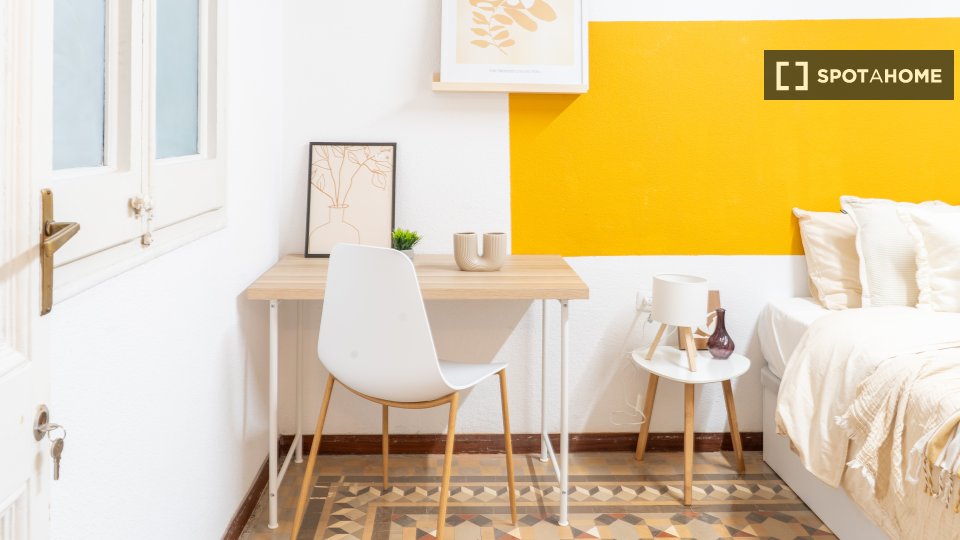 Double room Barcelona, 10 beds, 150m² — photo 98