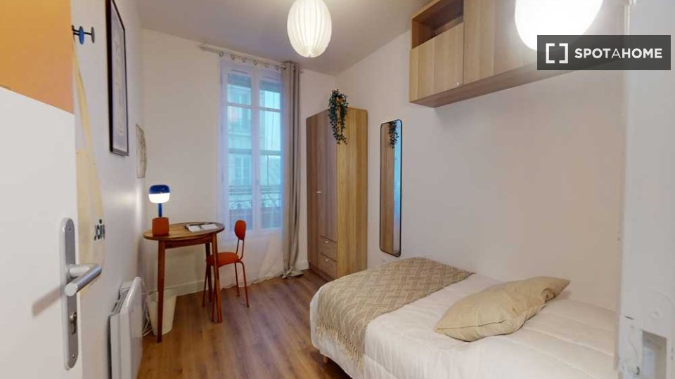 Double room Paris, 9 beds, 140m² — photo 8
