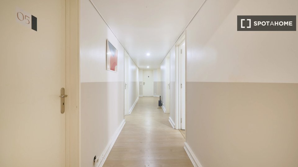 Double room Lisbon, 10 beds — photo 17