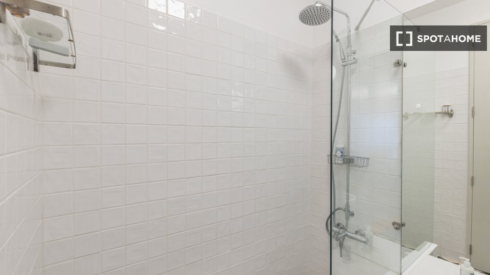 Apartment mono Lisbon, 80m² — photo 14