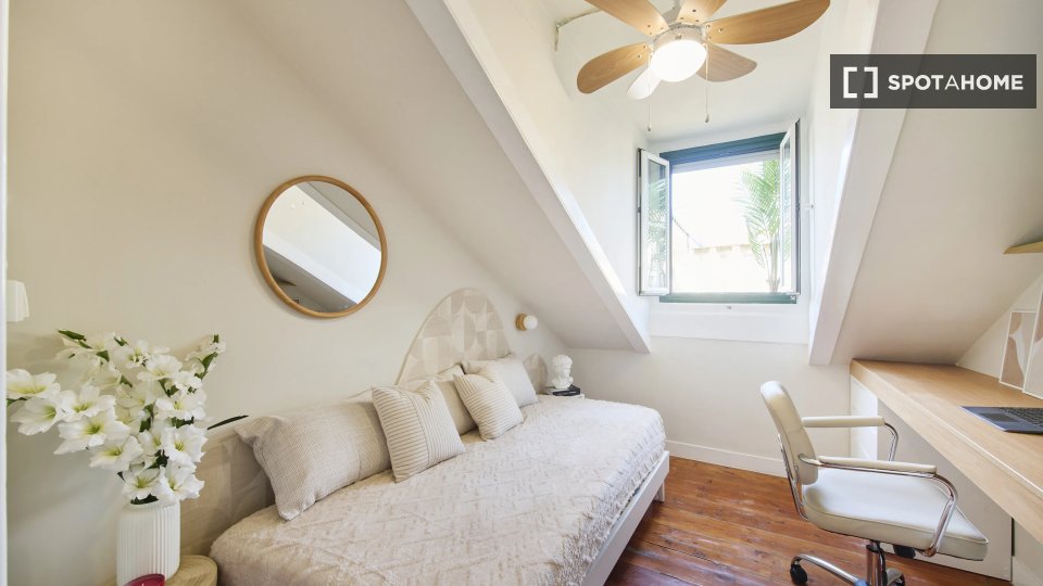 Double room Lisbon, 7 beds — photo 1