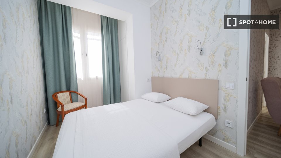 Double room Valencia, 4 beds, 110m² — photo 4