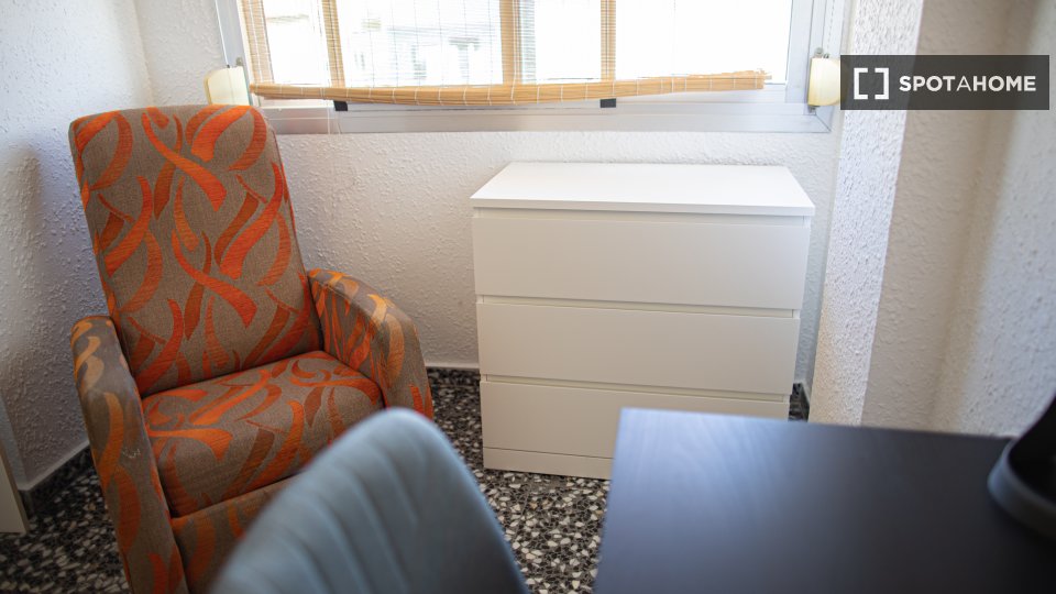 Double room Valencia, 4 beds, 140m² — photo 5