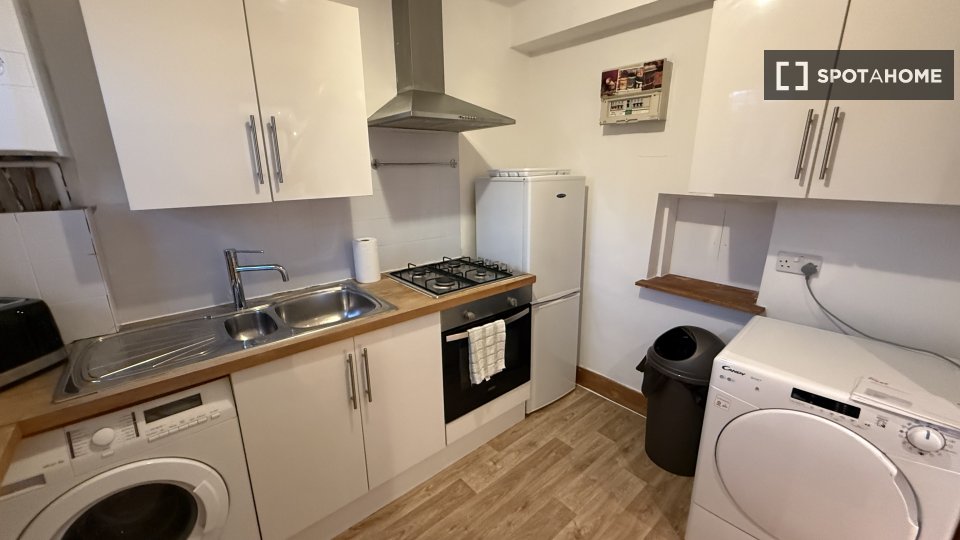 Apartment London, 2 beds — photo 15