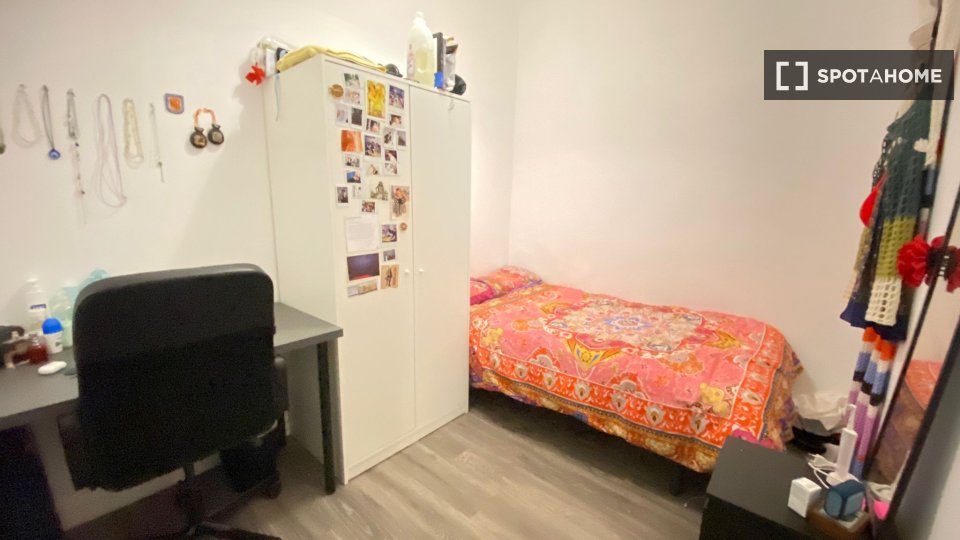 Double room Madrid, 10 beds — photo 6