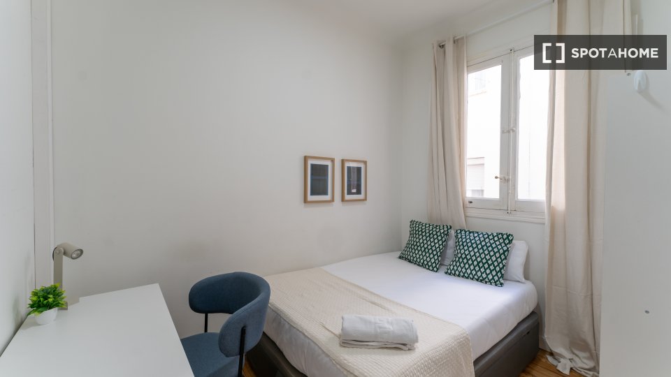Double room Madrid, 8 beds — photo 35